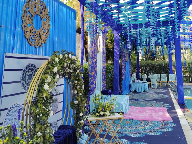 Decoration